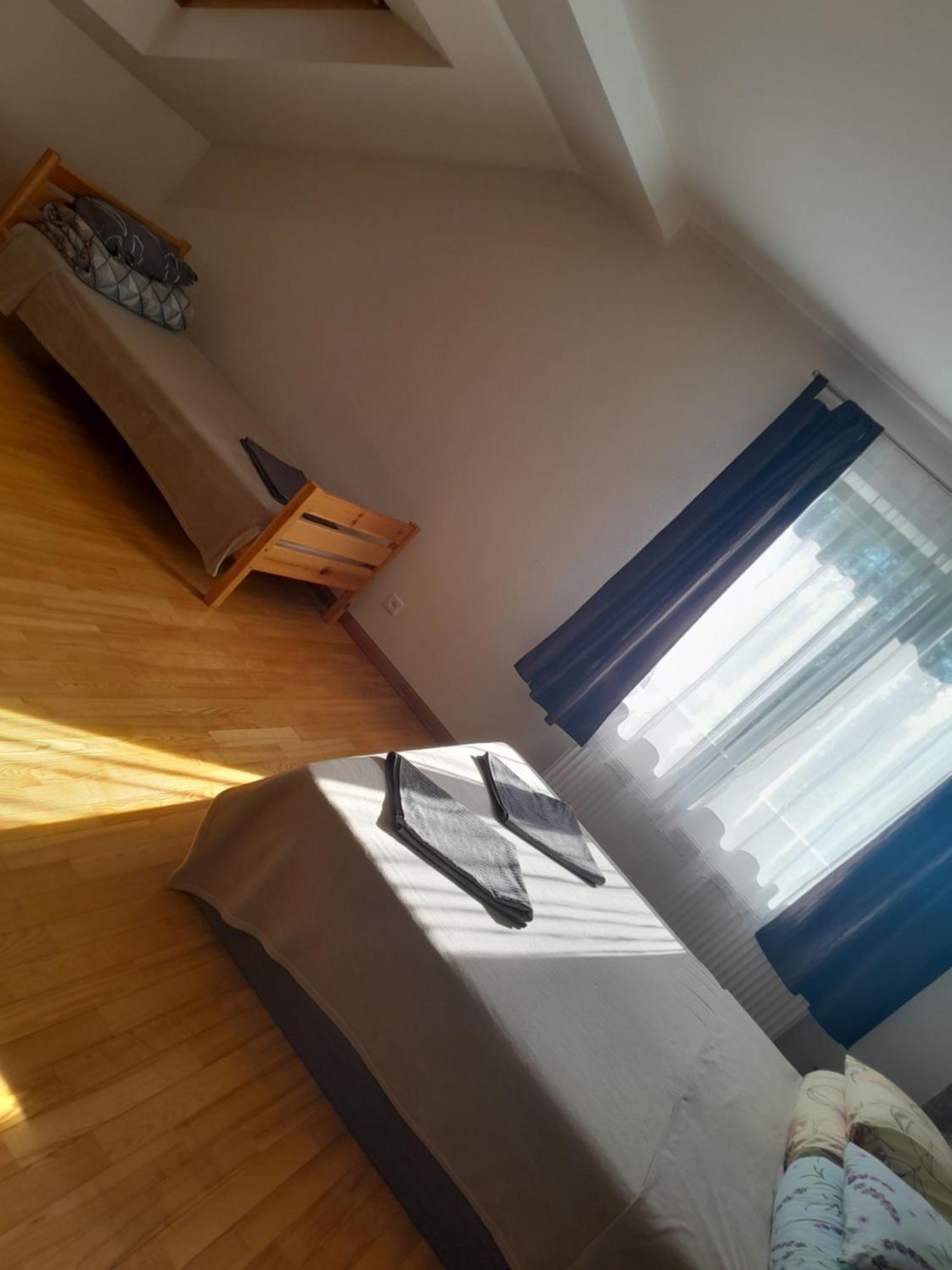 “Airisi” Hotel อาลูคเซน์ ภายนอก รูปภาพ